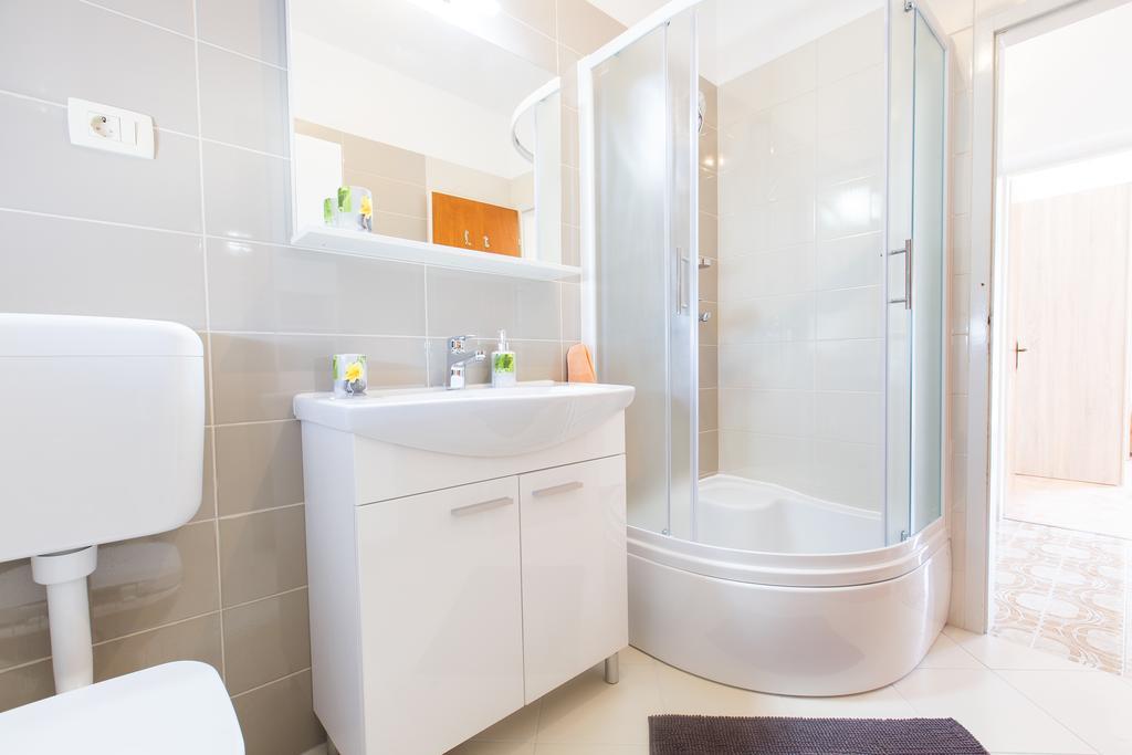 San Apartments Slatine Dış mekan fotoğraf